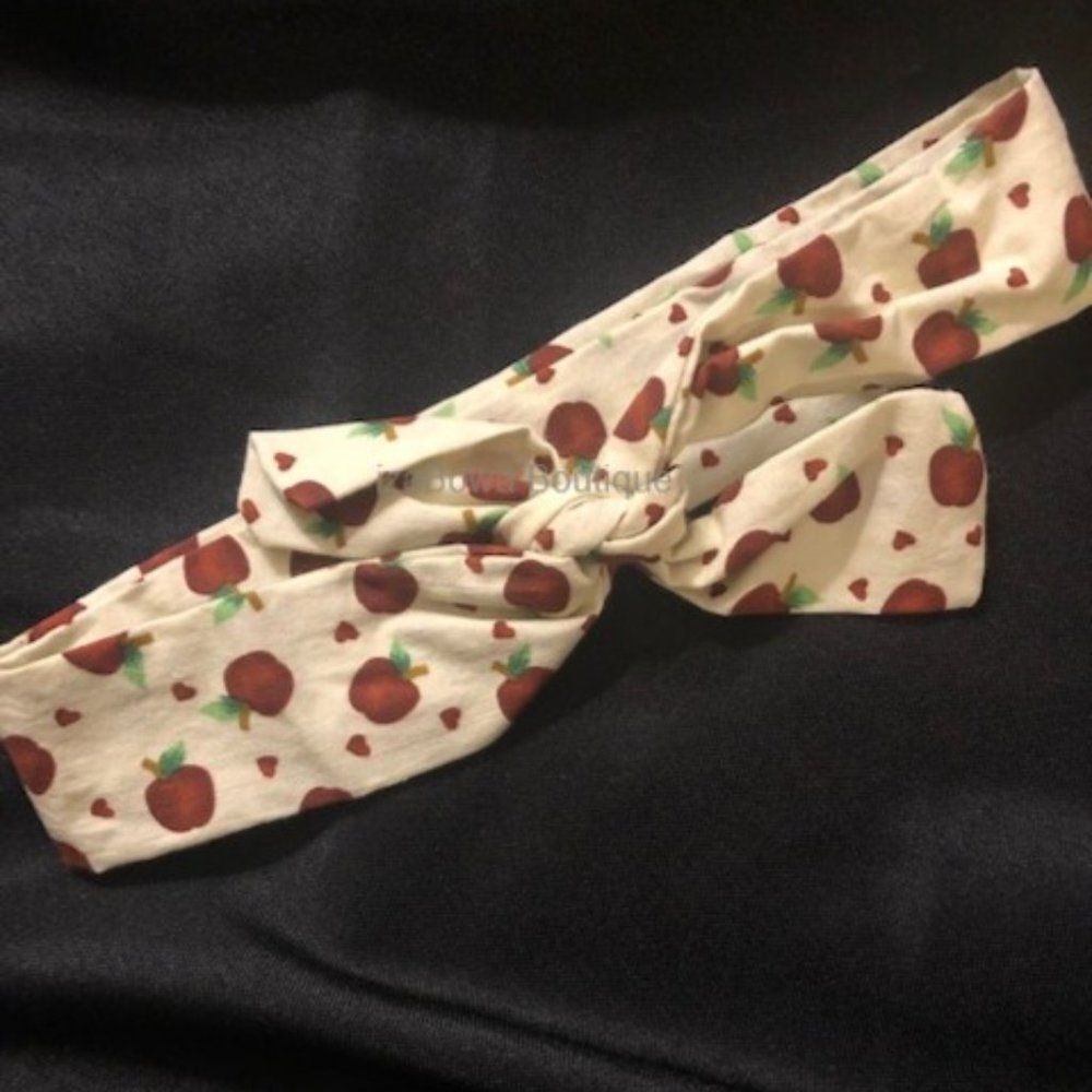 Apples Knot Headband  kids  6TKH8  Handmade NWT Boutique